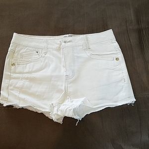 White shorts size 5